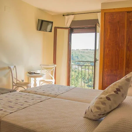 Fuente El Boticario Panzió 3*